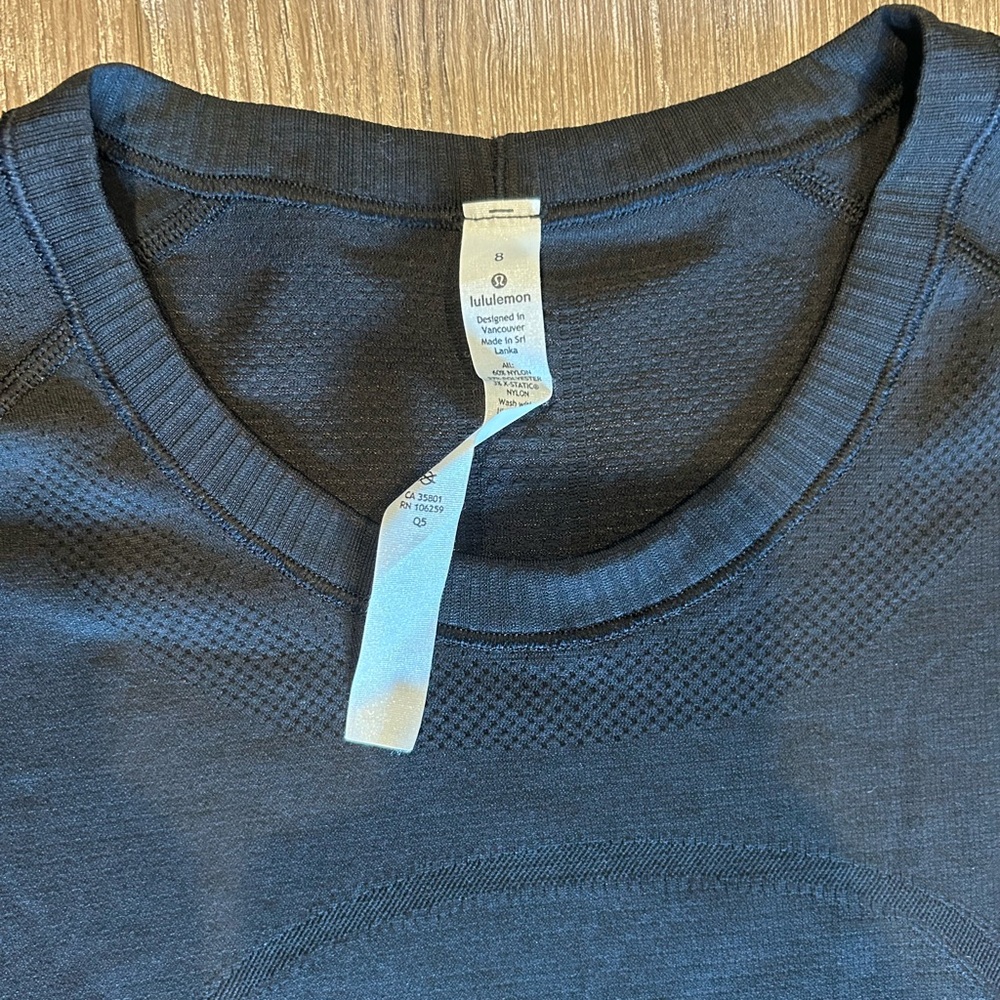 Lululemon Swiftly Tech Short Sleeve Crew Full Hip Length